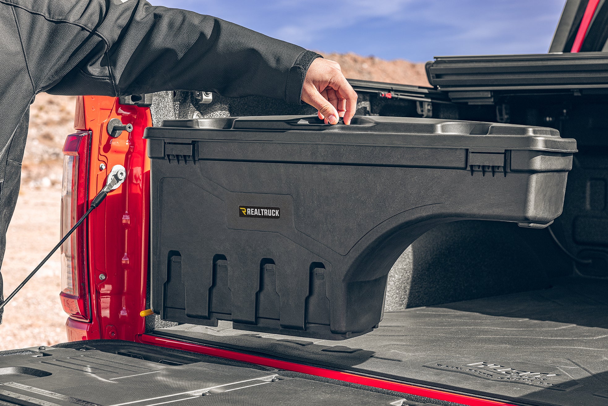 UnderCover SwingCase - Volkswagen All-New Amarok 2023+