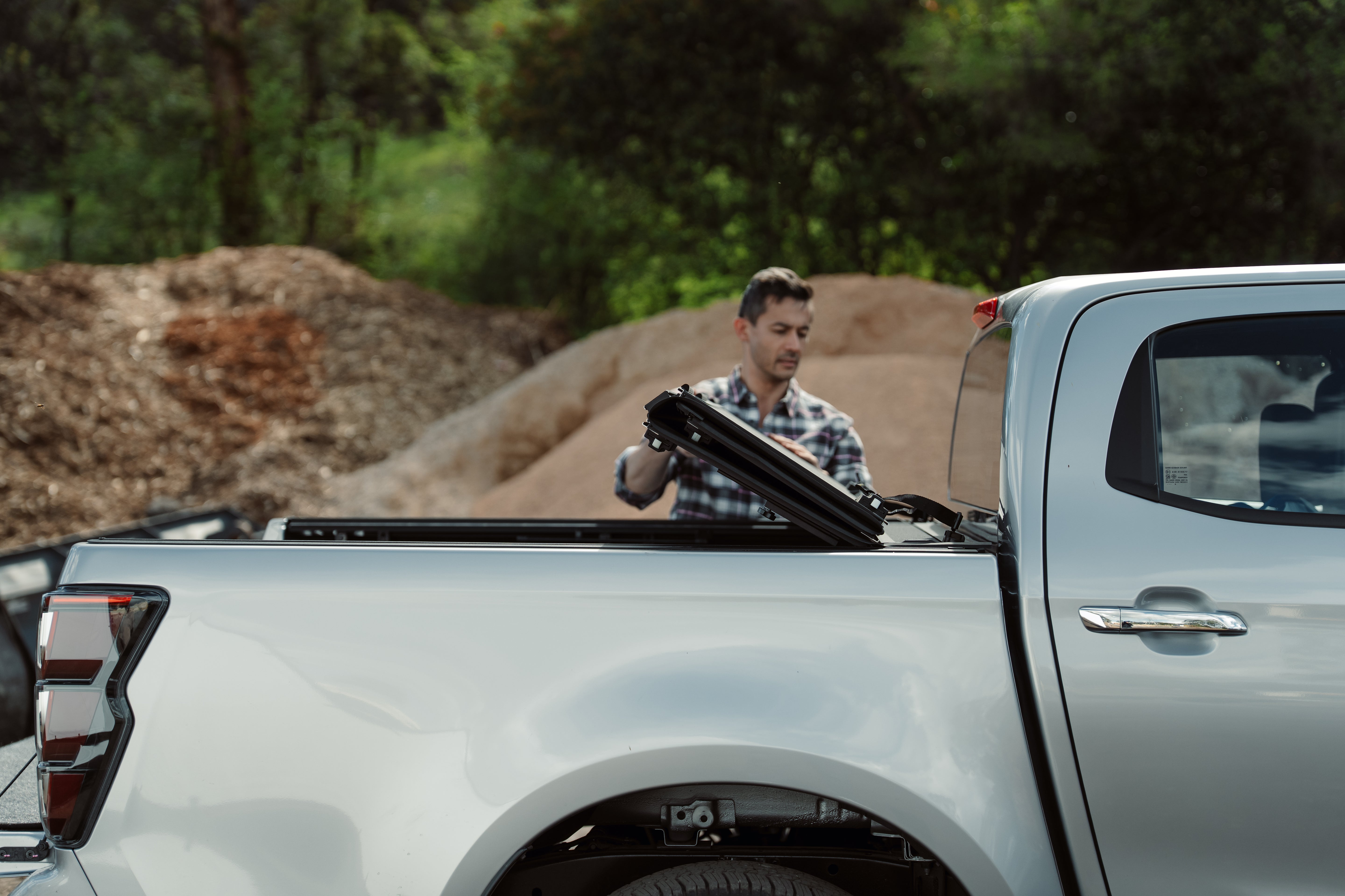 BakFlip MX4 - Isuzu DMax 2020+